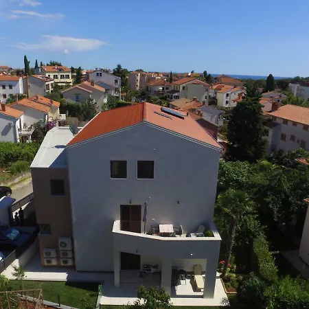 Medora بيت ضيافة 4*