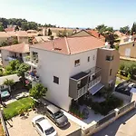 Gostinjska kuća Medora 4*